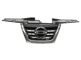 Решітка радіаторна Nissan Juke 10-15 середня LKQ 620721KA6A