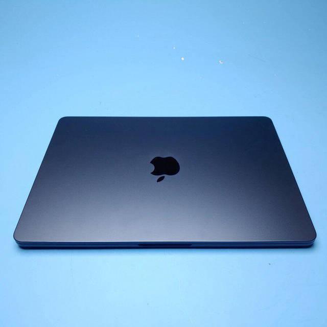 Ультрабук Apple MacBook Air 2022 A2681/ 13.6