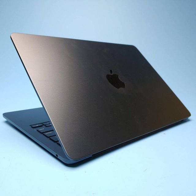 【極美品】MacBook Air M2 2022 13.6インチ A2681 MacBook Air 【未開封品】Apple 13.6inch MLXW3JA/A A2681 2022