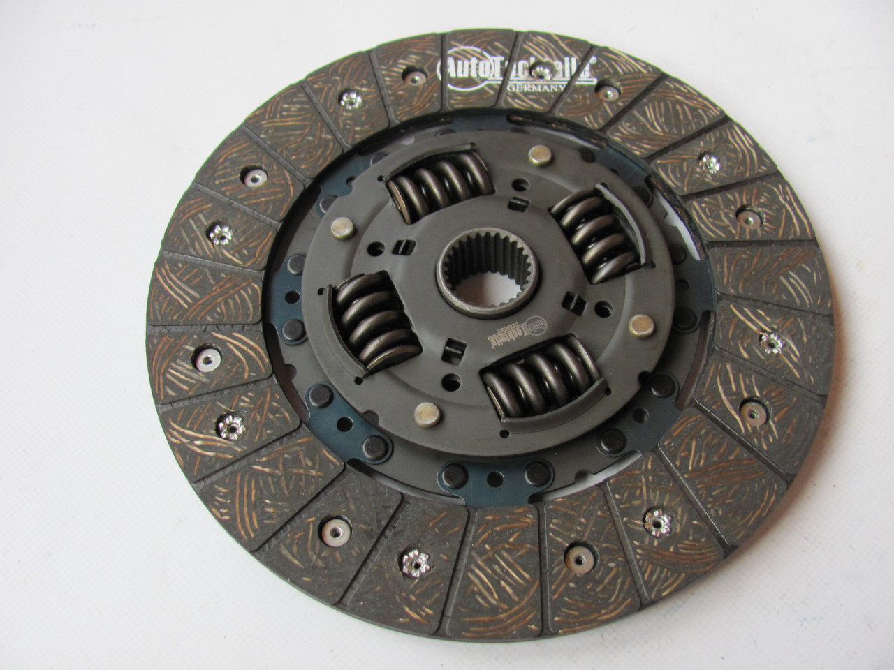 Диск зчеплення (240 mm) на VW LT 2.5 TDI 1996-2006 Autotechteile ATT1410.05 - фото 1 - id-p380571971