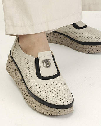 Сліпони перфоровані Guero 197106 37 світло-бежеві шкіра 36, фото 1