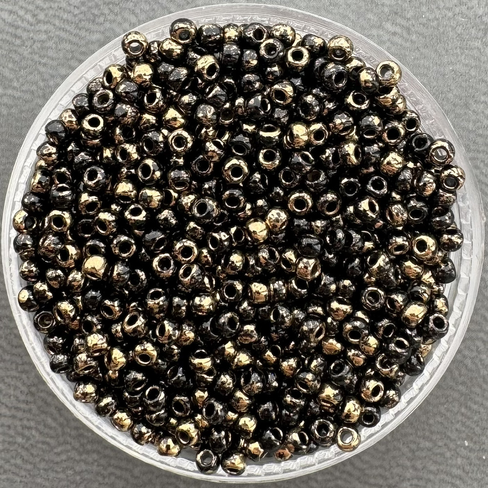 Бісер круглий TOHO TR-11-1706