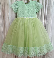 Нежное салатовое нарядное детское платье из гипюра с коротким рукавчиком на 4-6 лет