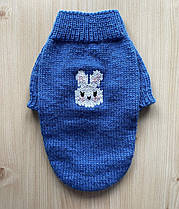 В'язаний Светр для Собак Hand Made Розмір M Колір Синій із Зайчиком (00805)