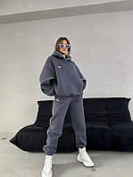 Женский теплый базовый спортивный костюм Найк худи с капюшоном и штаны Nike с кантом трехнить на флисе Графит,