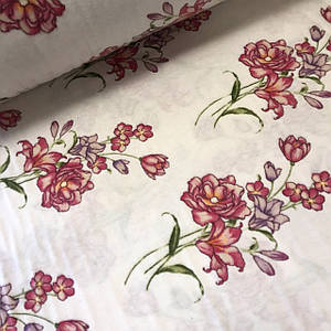 ОТРЕЗ (0,7 * 2,4 м) Фланелева тканина рожево-бузковий букет на зелених гілочках на білому (шир. 2,4 м ) (FL-FR-01