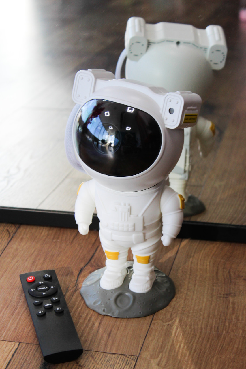 Дитячий нічник проектор зоряного неба Астронавт Sky Star Astronaut 65315