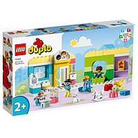 Конструктор LEGO DUPLO Town Будни в детском саду 67 деталей (10992)