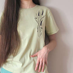 Жіноча футболка з колосками пшениці та волошками