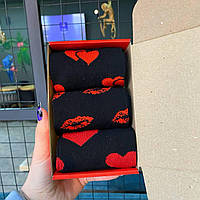 Подарочный бокс носков для парней 40-45 на 3 пары черные подарок на День Влюбленных качественные модные