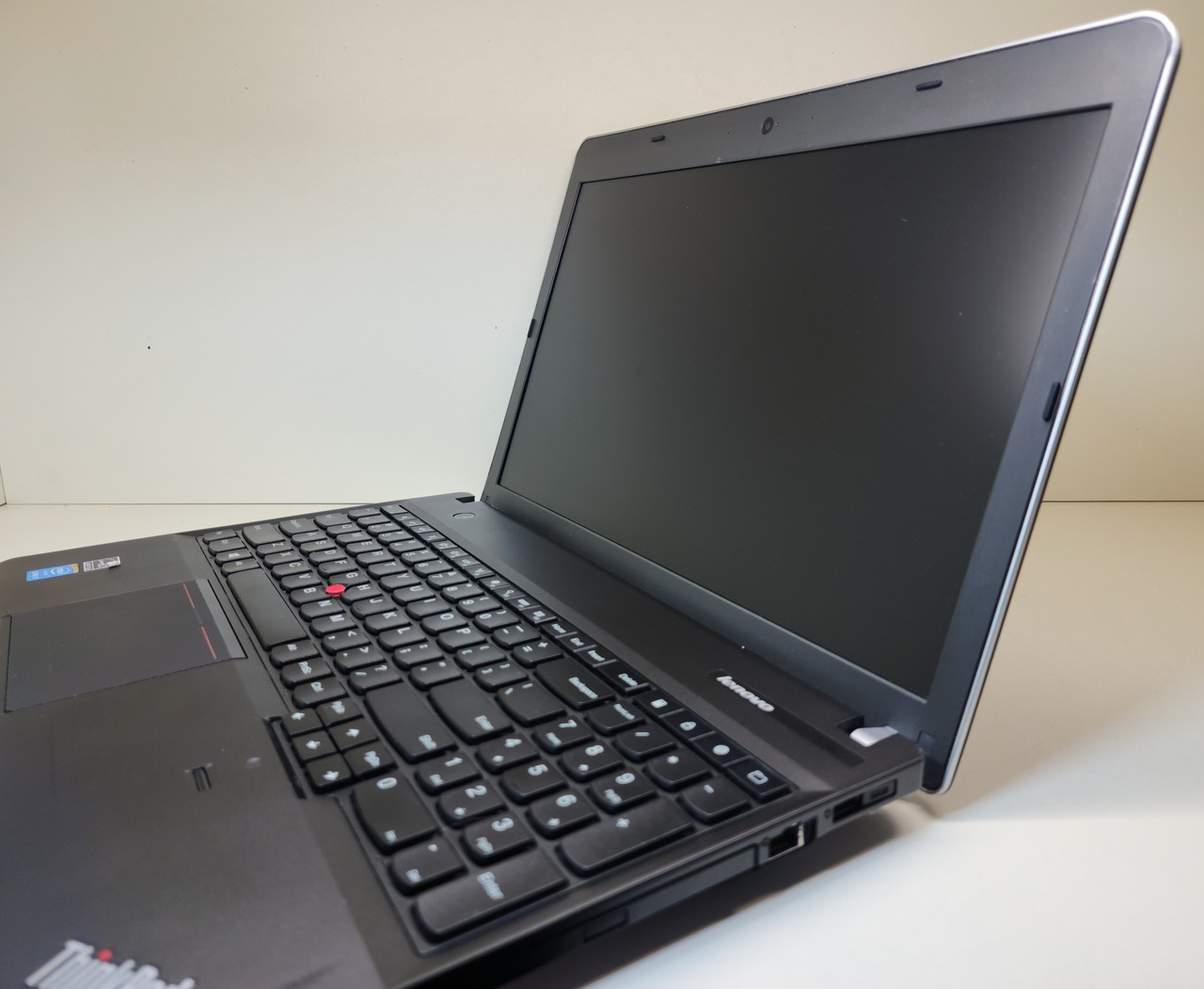 Ноутбук Lenovo ThinkPad E540 i7-4702MQ/8gb/240gb/15.6 HD/WIN 10Pro - фото 7 - id-p2096349273