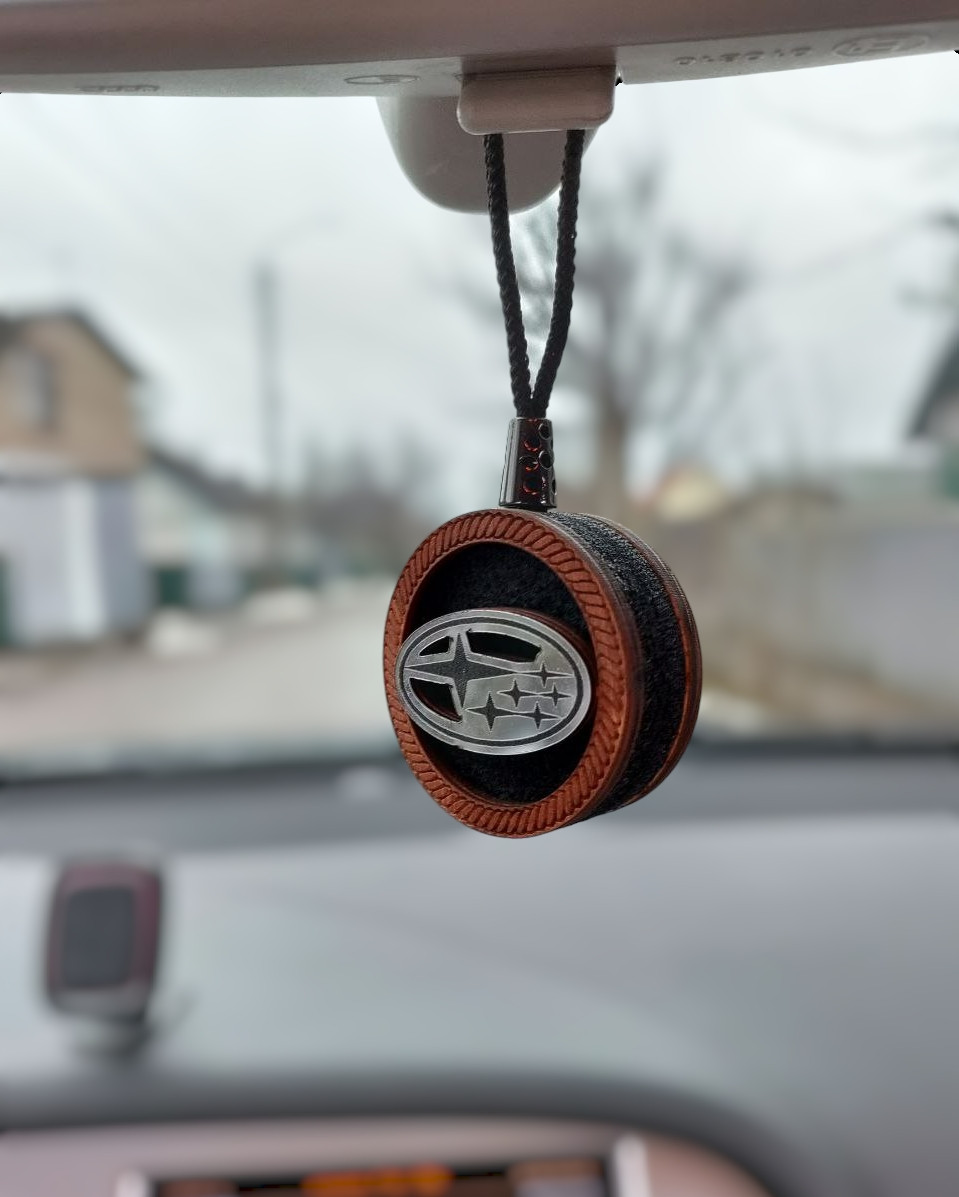 Підвіска ароматизатор Subaru з ефектом переливання