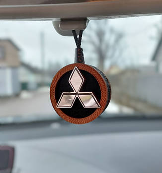 Підвіска ароматизатор Mitsubishi з ефектом переливання