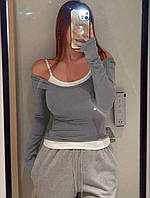 Женственный комплект-двойка: серый лонгслив из ткани рубчик и белая трикотажная майка в размере 42/46