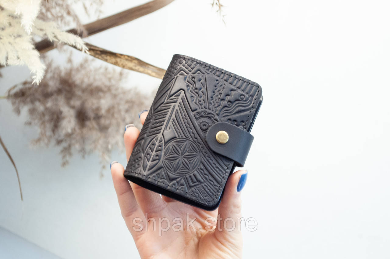 Візитниця шкіряна чорна з тисненням Карпати | Шкіряний картхолдер, фото 1