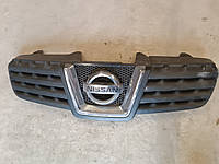 62310-JD000 NISSAN QASHQAI 2007-2010 решетка радиатора