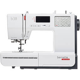 Огляд швейної машини Bernette B38