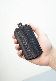 Чохол для ключів шкіряний чорний з орнаментом Вишивка | Ключниця шкіряна