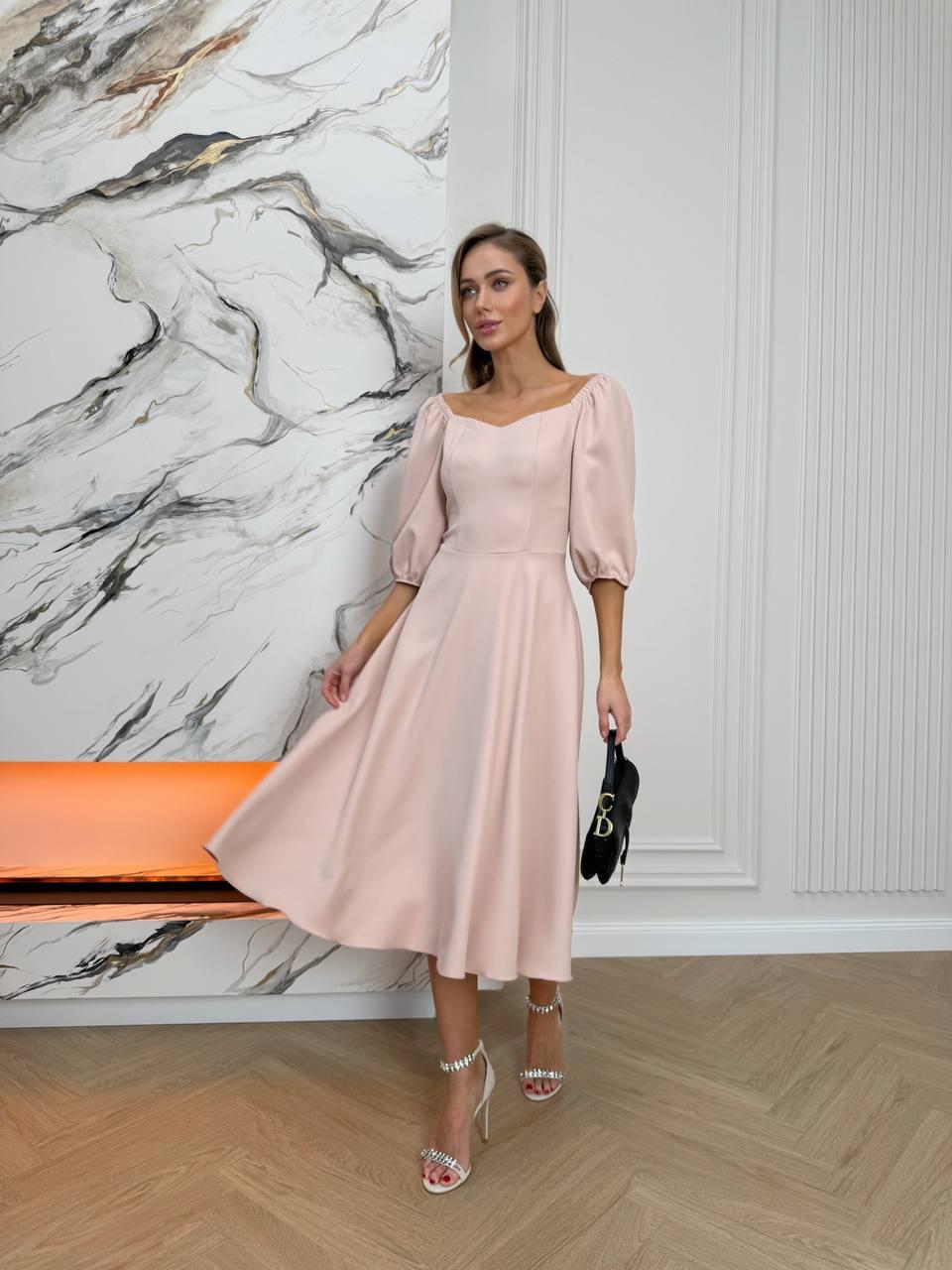 Ніжна сукня на плечі довжини міді беж, фото 1