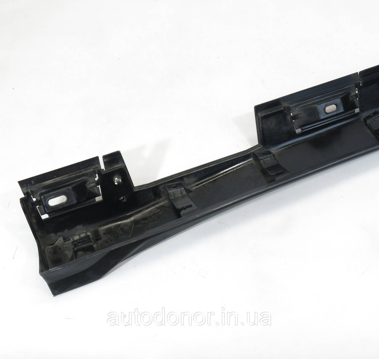 Накладка переднього порогу левая Honda FCX Clarity (17-) 71850-TRW-A01ZE