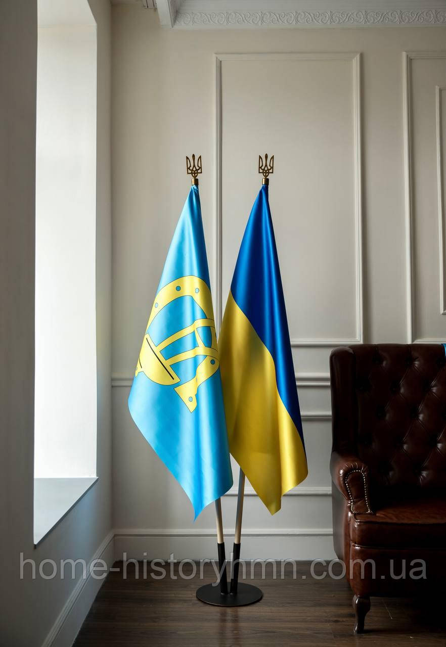 Набір для двох прапорів, тримач, прапор України та прапор з логотипом компанії, атласний, держак 2 м, наконечник Тризуб