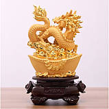 Статуетка Фен шуй Дракон золотий у чаші достатку (h-28 см), статуетка інтер'єрна на стіл, фото 4