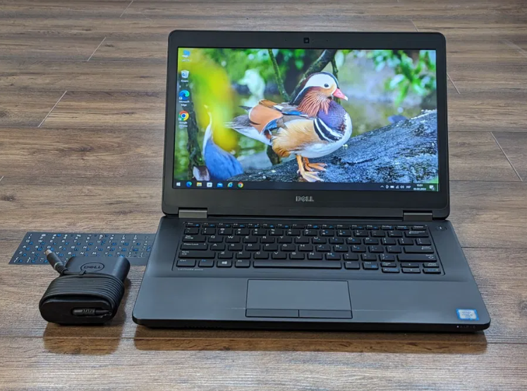 Б/в Ігровий ноутбук Dell Latitude E5470 14" 1366x768| Core i5-6300U| 8 GB RAM| 128 GB SSD| Radeon R7 M360 2GB