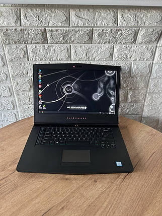 Б/в Ігровий ноутбук Dell Alienware 15 R3 15.6" 1920x1080| i7-7700HQ| 16GB RAM| 256GB SSD+1000GB HDD| GTX 1070 8GB, фото 1