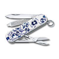 Нож Victorinox Сlassic LE "Porcelain Elegance" ll