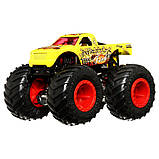 Hot Wheels Monster Trucks Buns of Steel vs Fried. Подарунковий набір 2 монстр-траки Хот Вілс Бургер проти Картоплі фрі, фото 3