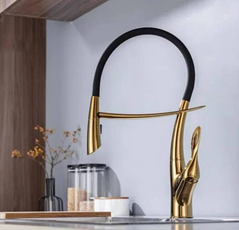 Дизайнерський змішувач для кухні FUTURA BRAIN GUN GOLD на магниті, фото 1