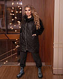 Женская жилетка-безрукавка удлиненная батал синтепон 150 новинка 2022, фото 3