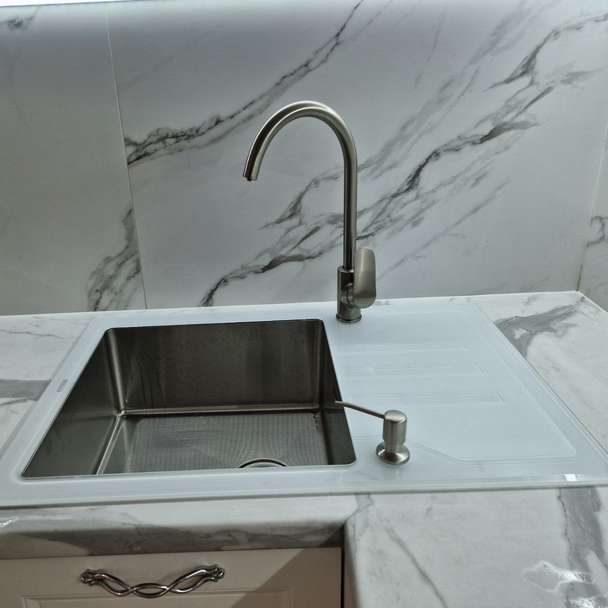 Кухонна мийка Platinum Handmade WHITE GLASS 7851 200 сталь скло біла