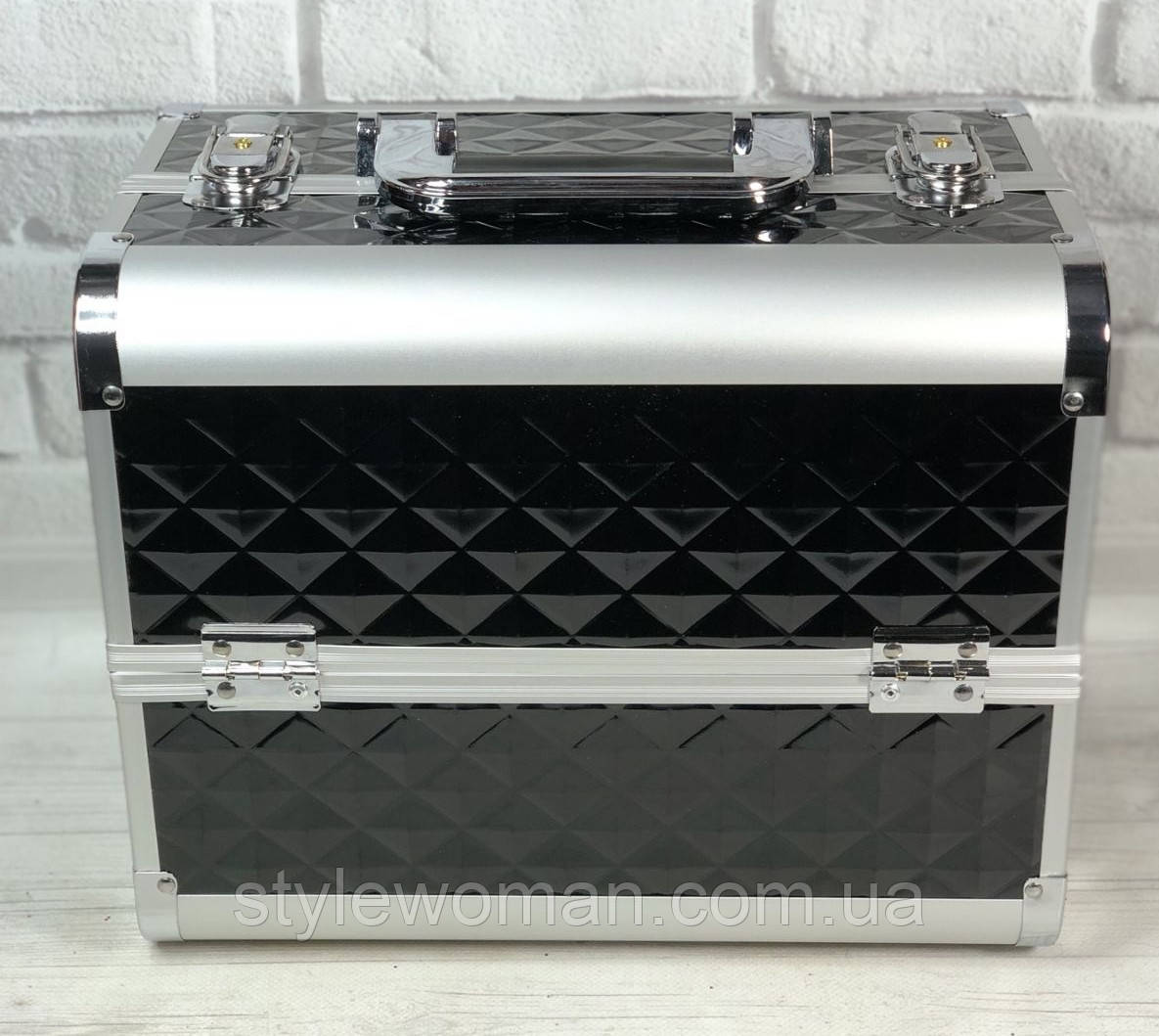 Бьюти кейс чемодан алюминиевый с ключом черный объемный ромб для мастеров - фото 2 - id-p1135617494