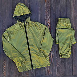 Тонкий чоловічий спортивний костюм із плащовки однотонний