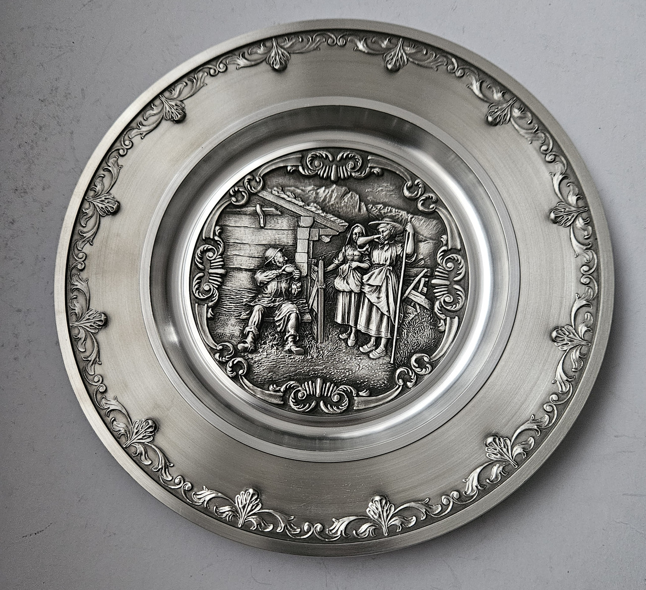 Олов'яна тарілка/панно/ Сім'я, фото 1