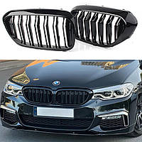 Решетка радиатора ноздри стиль M5 BMW series G30 / G31 2017-2020 черный глянец 2шт.