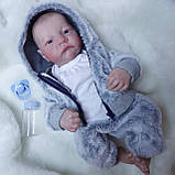 Реалістична лялька Реборн (Reborn) хлопчик - повністю вініл-силіконовий пупс з одягом, новонароджене маля, як жива справжня дитина, фото 4