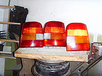 На FORD SIERRA МК1 - МК3 универсал задние фонари оригинальные.