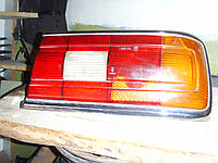 На BMW 5 (E12) задний правый фонарь оригинал.