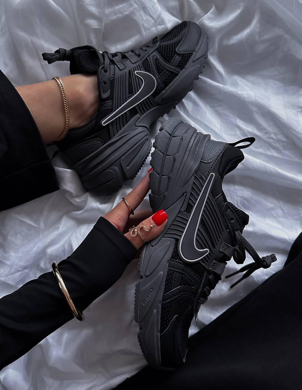 Кросівки чоловічі чорні Nike V2K Runtekk Black (14840)