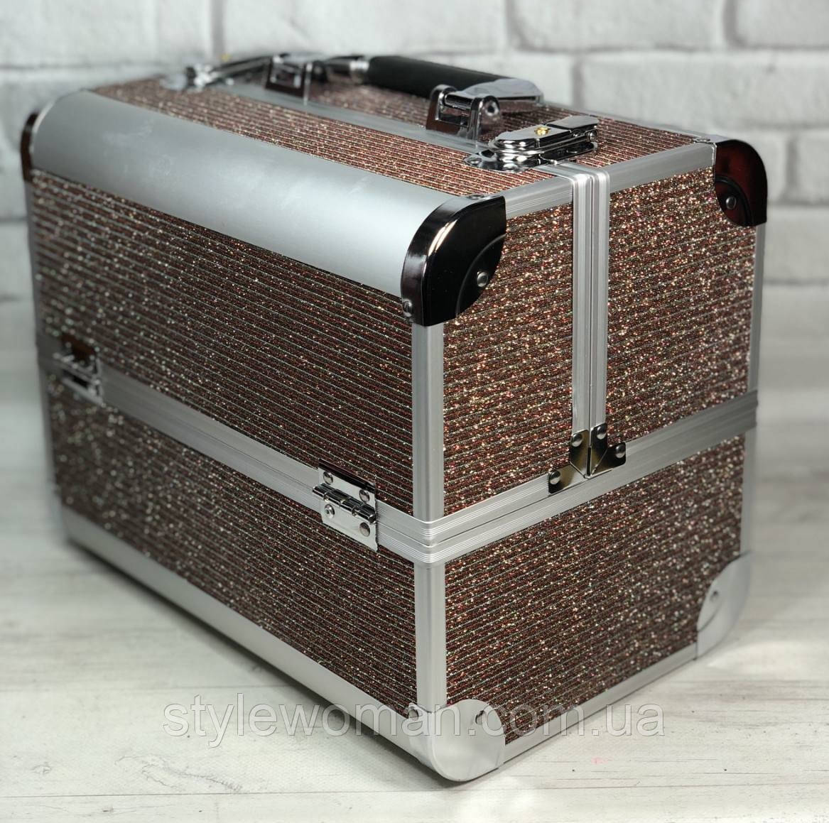 Бьюти кейс алюминиевый чемодан с ключем кофе для мастеров - фото 1 - id-p962654760