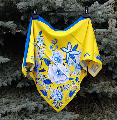 Шовкова хустка патріотична Діагональ великі квіти 90*90 см синій/жовтий, фото 1