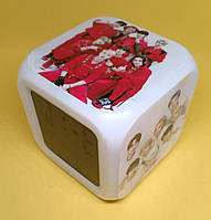 Часы Stray Kids Стрей кидс с термометром и ночником подарок на праздники близкому человеку или ребенку. Kpop