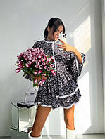 Платье мини с объемными рукавами в романтическом стиле