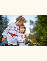 Сорочка дитяча лляна біла «Борщівська» для дівчинки з квітковою вишивкою 128-133