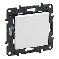 NILOE STEP Перемикач одноклавішний перехресний 10А гвинтові клеми колір Білий