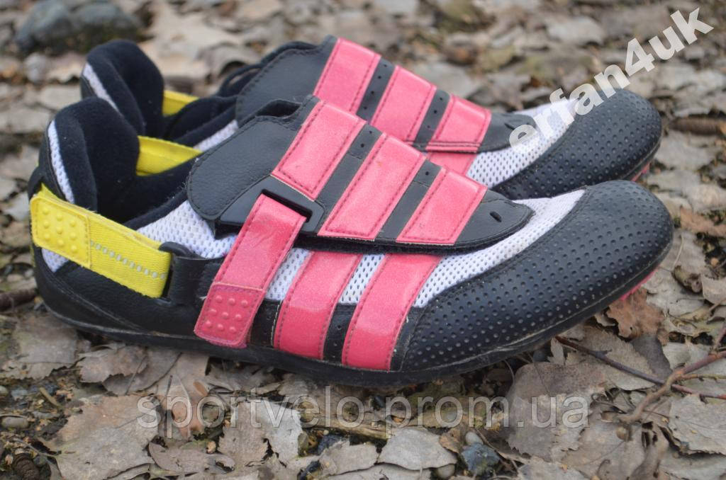 Веловзуття Adidas 42 розм+багато іншого ВЕЛОВЗУТТЯ - фото 1 - id-p381167566