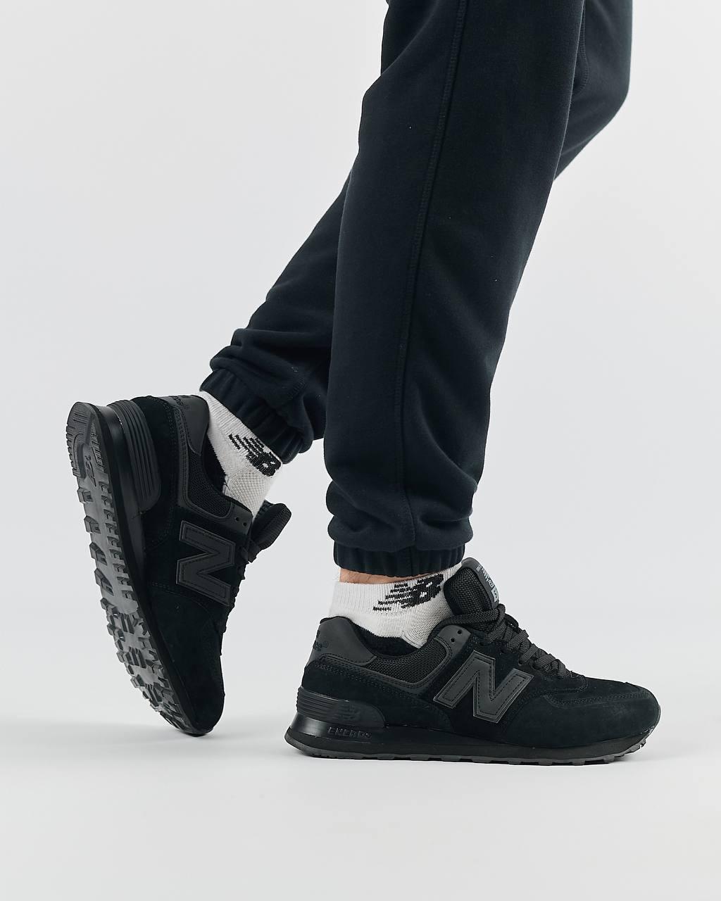 Чоловічі замшеві кросівки New Balance 574 Full Suede All Black, кеди Нью Беленс чорні. Чоловіче взуття
