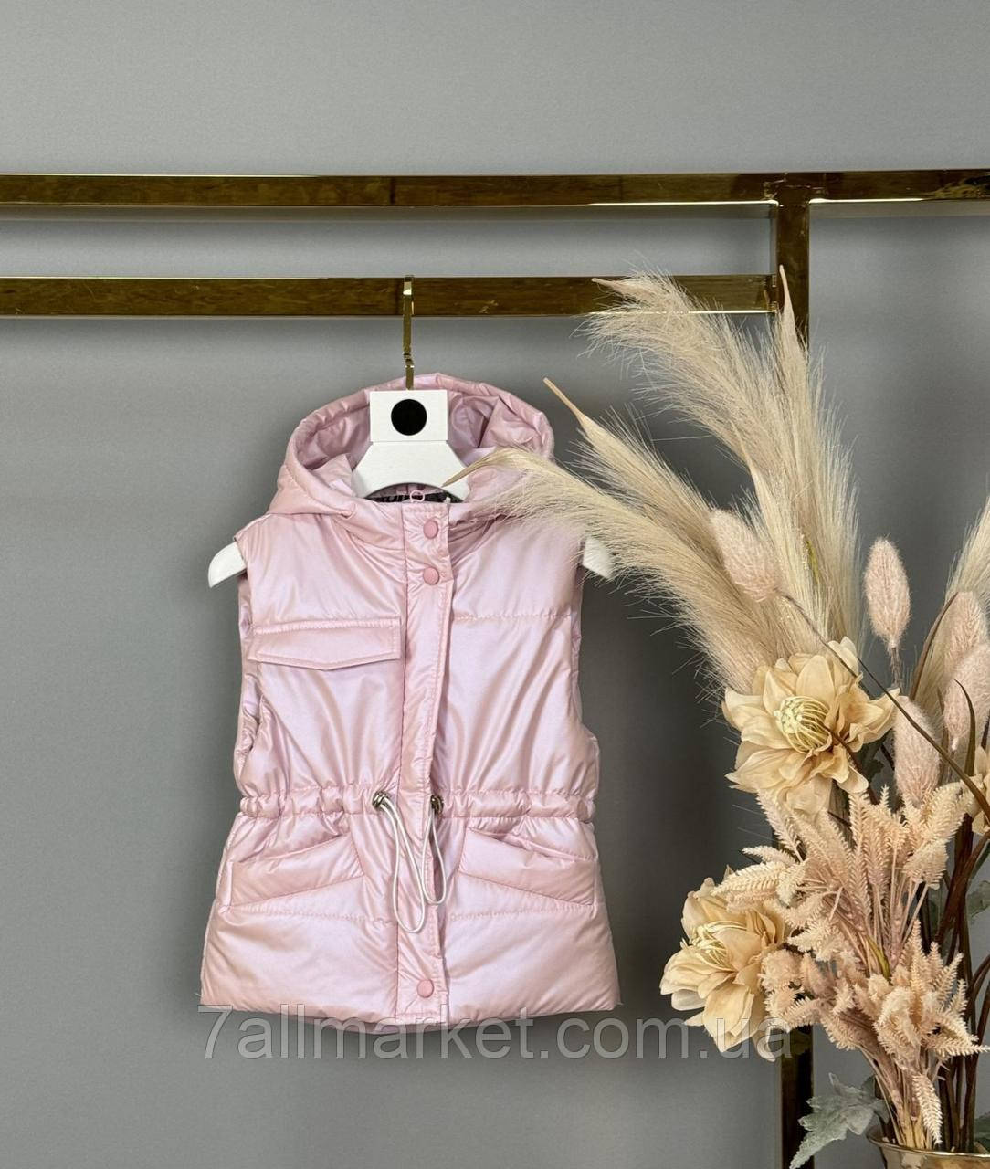 Жилетка дитяча демісезонна з капюшоном на дівчинку 86-110 см (2кв) "DFK" купити гуртом в Одесі на 7 км